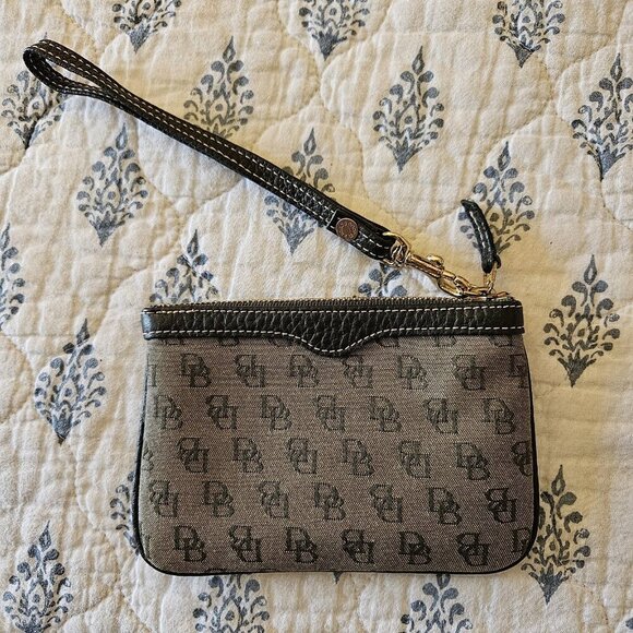 Dooney & Bourke Monogram Canvas Wristlet Gray Black Logo Pouch Y2K Mini Bag - Picture 4 of 9